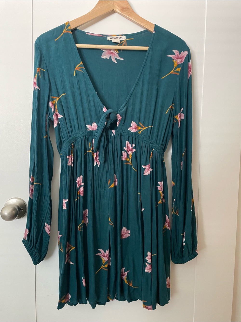 Billabong Teal Floral Tie-Front Long Sleeve Dress
